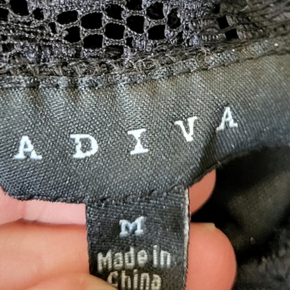 Adiva Womens Elegant Black Lace Top Size M - Picture 3 of 9